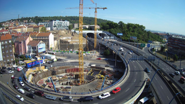 <p>The construction work that has begun in the autumn of 2017, has been successfully progressing according to the plan. Concrete work on the monolithic structure of the first underground floor of the building is currently in the progress.&nbsp;Green&nbsp;Point&nbsp;is thus truly starting to take shape in front of our eyes. We will keep posting more information about the further development of the construction regularly.</p>
